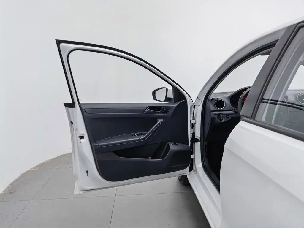 Volkswagen Jetta — миниатюра 8