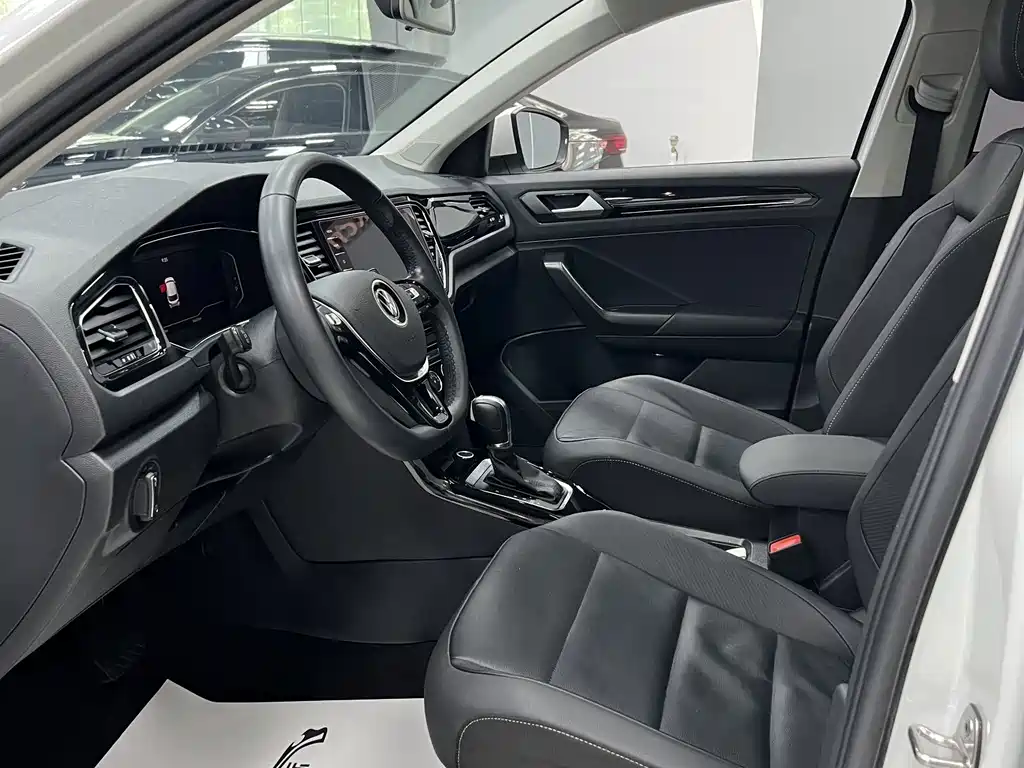 Volkswagen T-Roc 280TSI DSG 2WD Comfort Enjoy PLUS, фото 8
