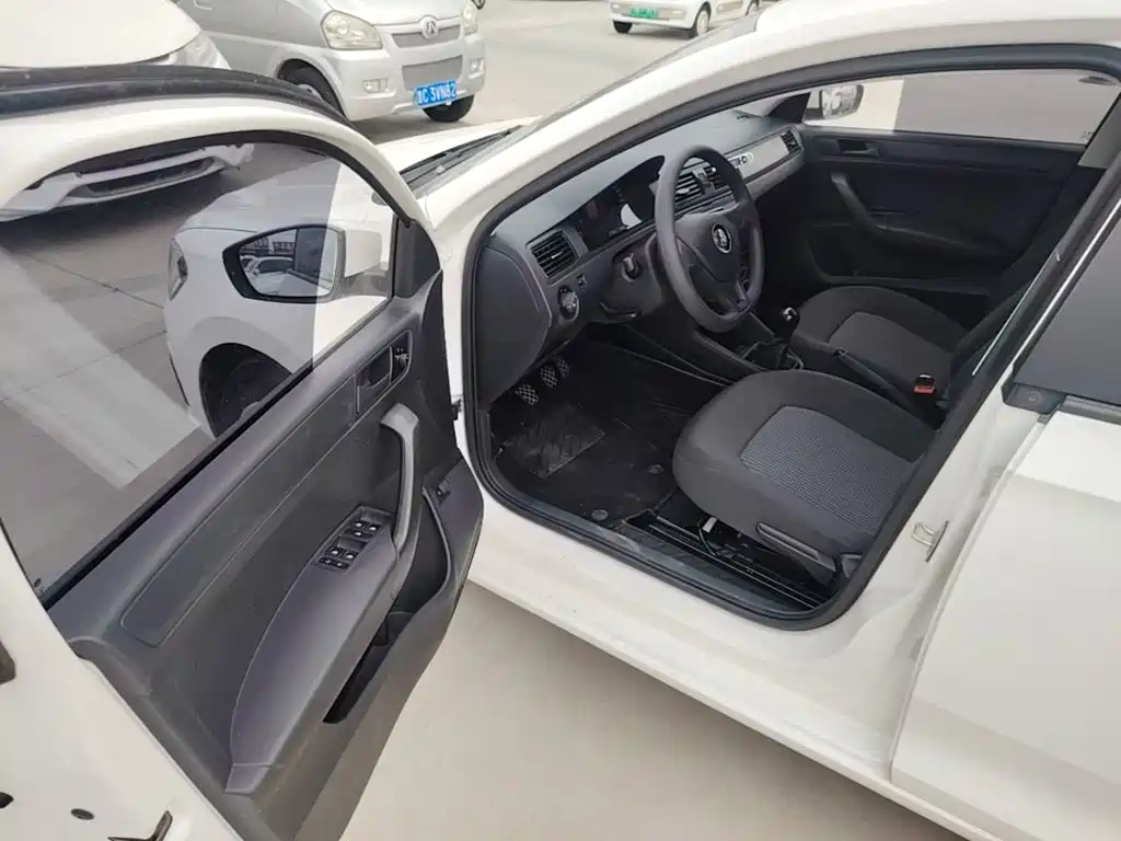 Volkswagen Santana — миниатюра 16