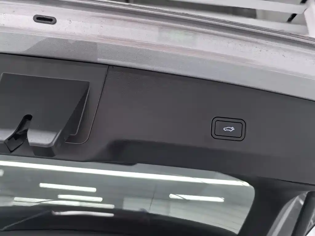 GEELY AUTOMOBILE XINGYUE L