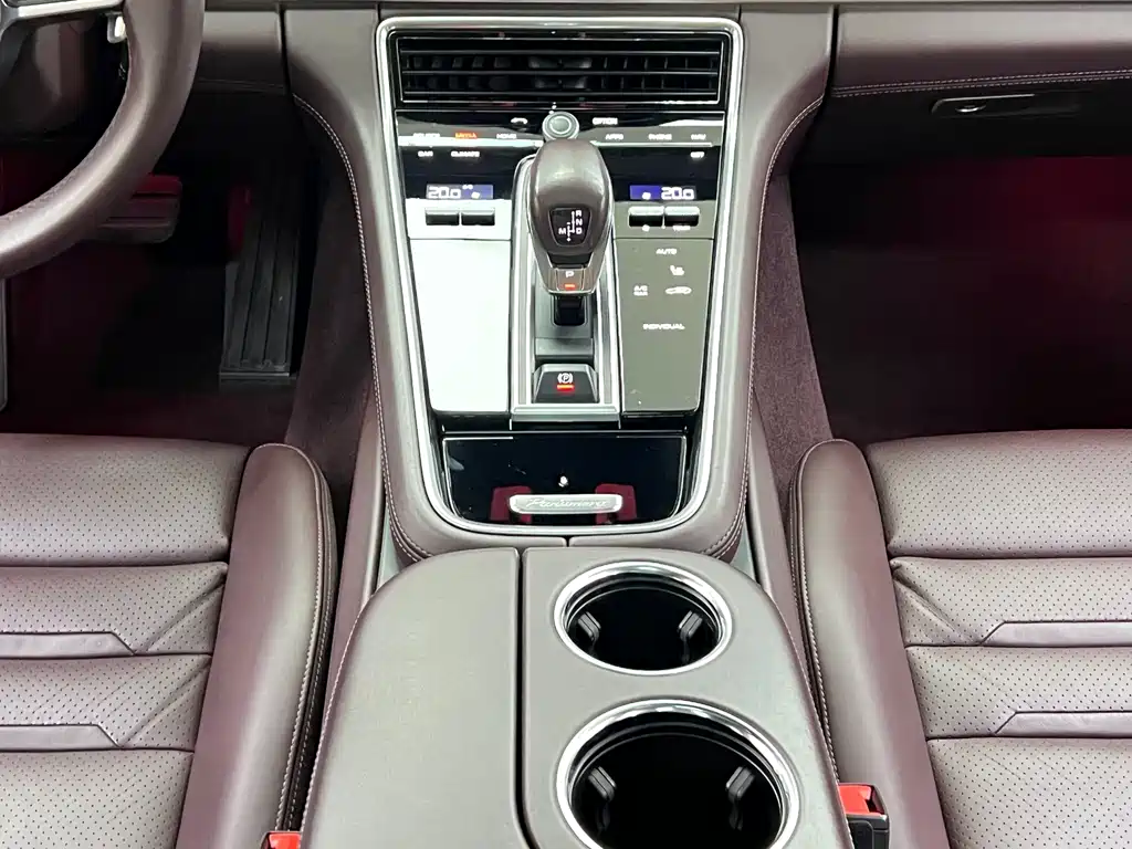 Porsche Panamera — миниатюра 24