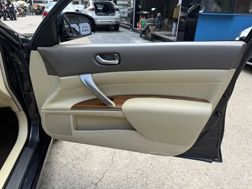 Nissan Teana — миниатюра 23