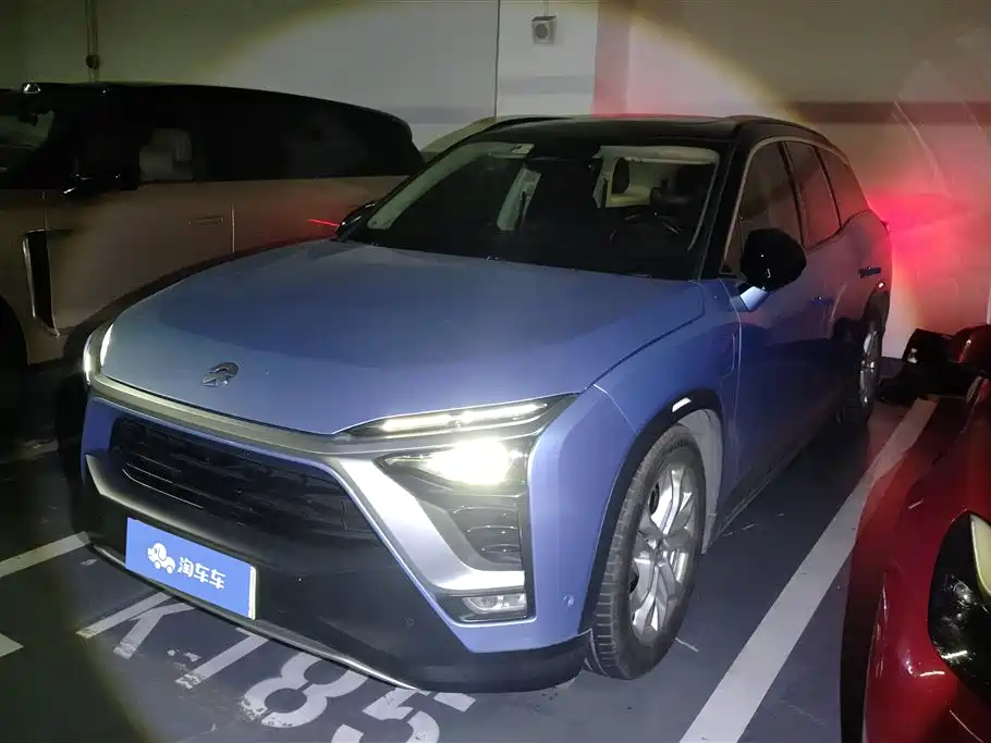 NIO ES8