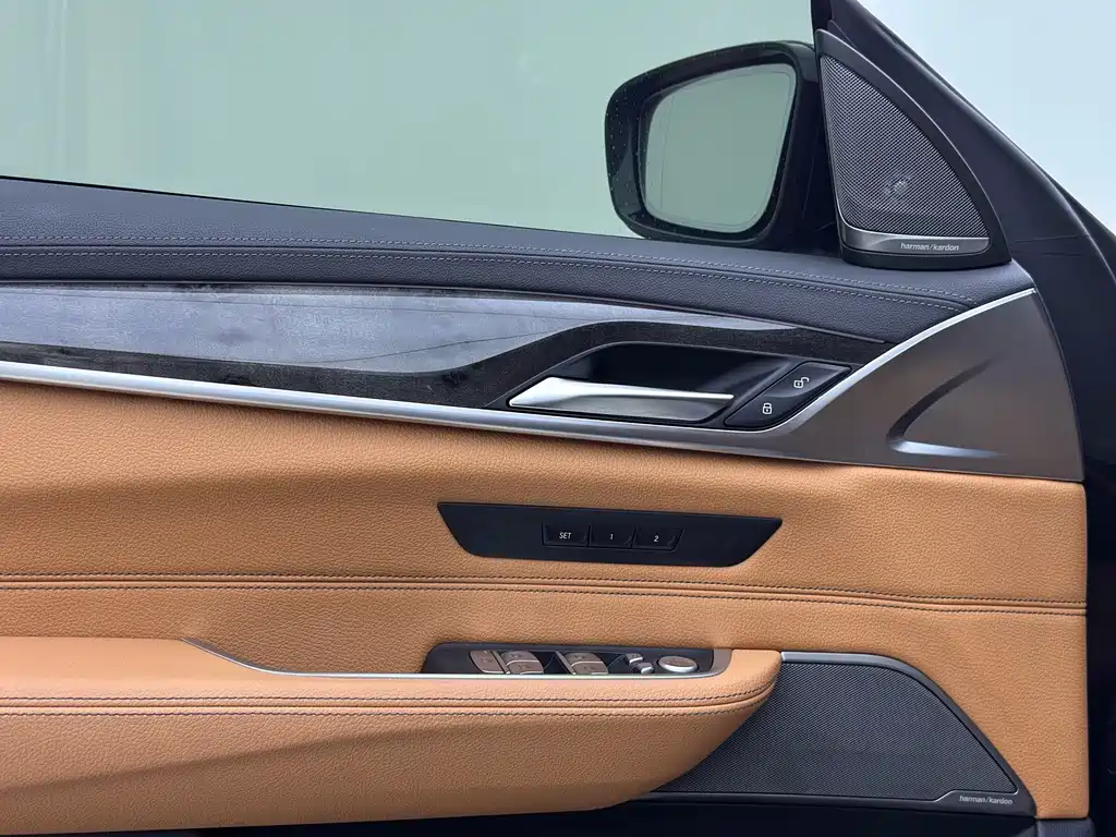 BMW 6 Series GT — миниатюра 11