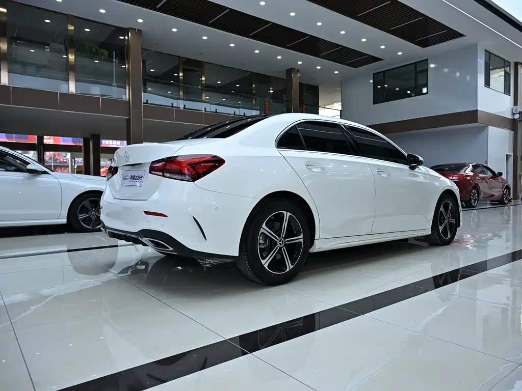 MERCEDES-BENZ A CLASS