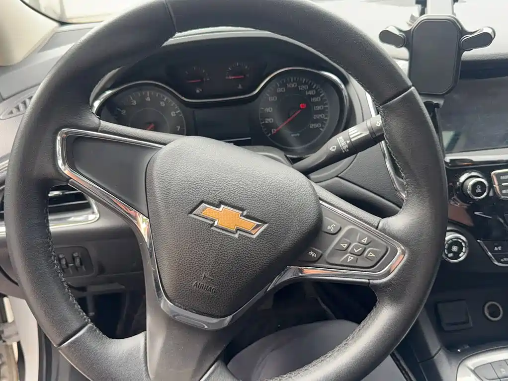 Chevrolet Cruze — миниатюра 12