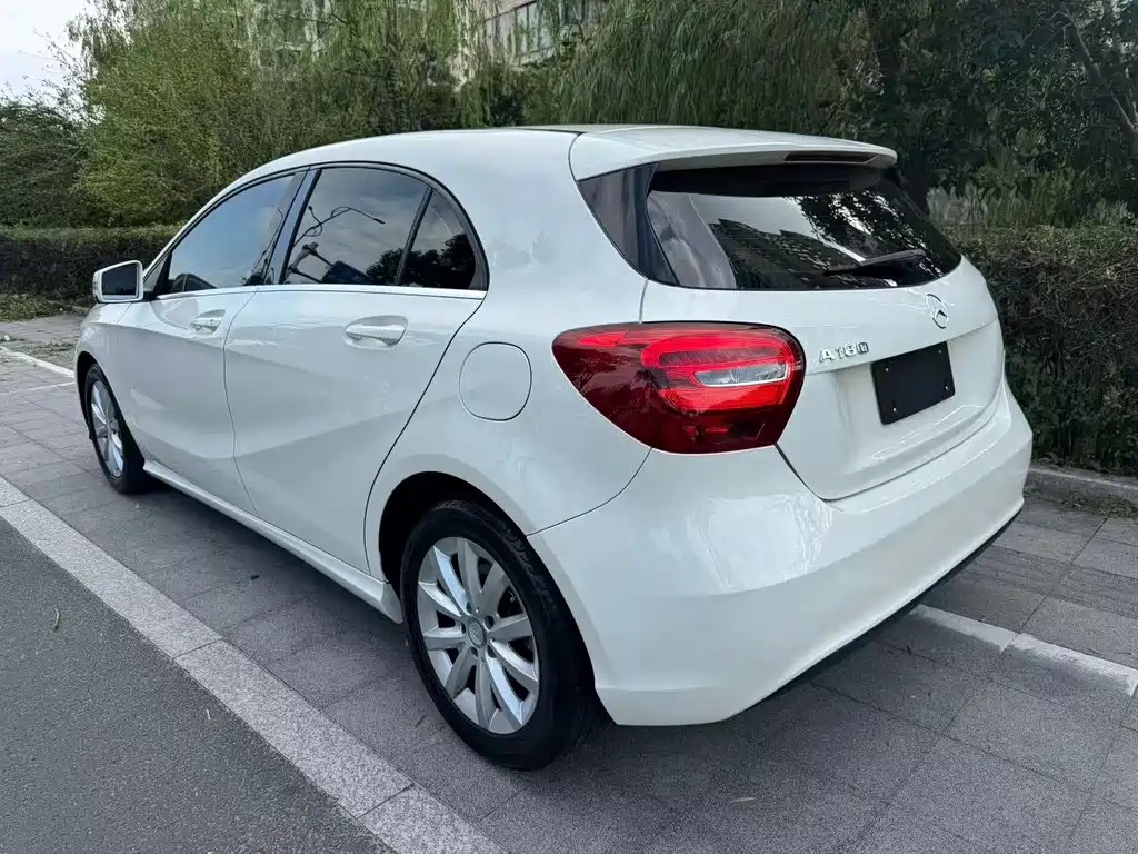 Mercedes-Benz A-Class (Import) — миниатюра 8