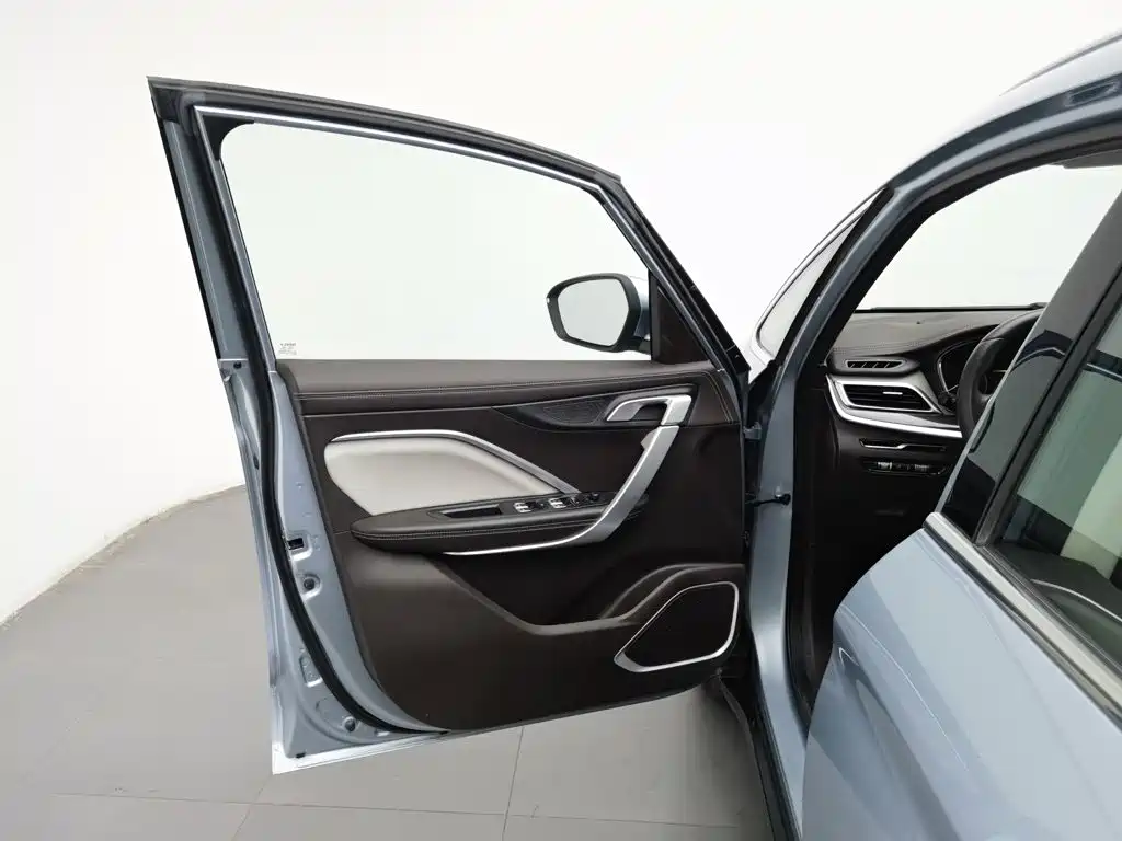 Geely Jia Ji — миниатюра 8