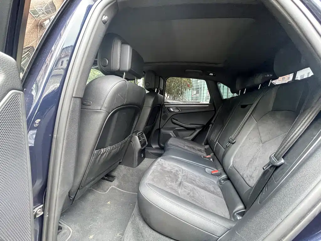Porsche Macan — миниатюра 7