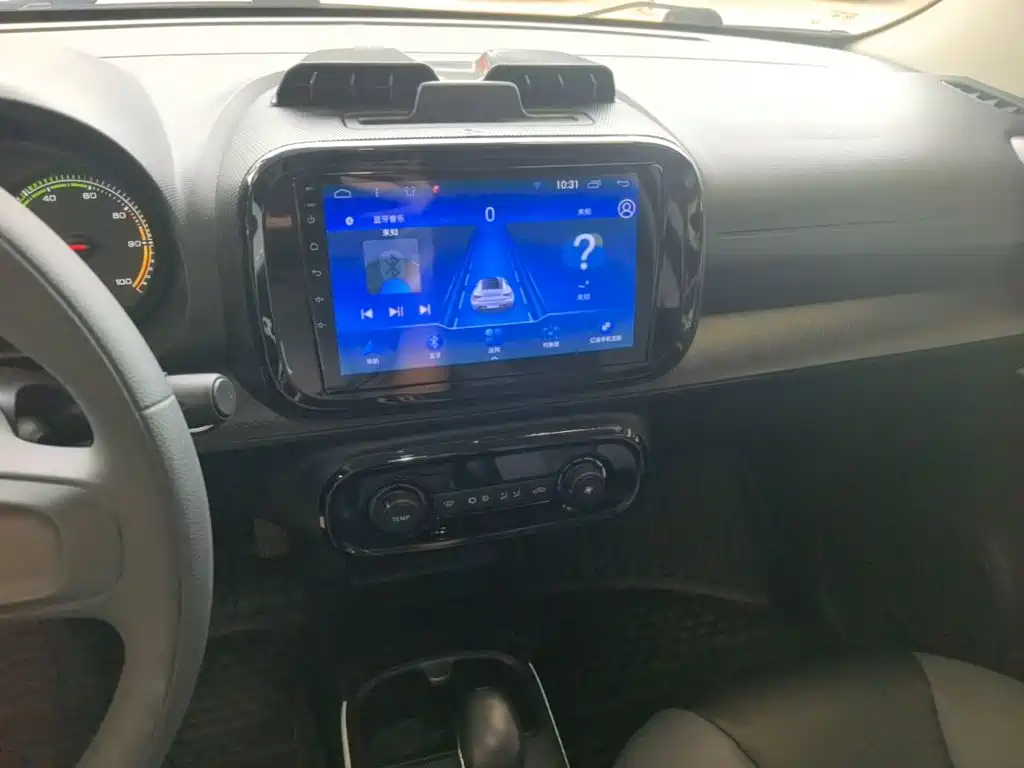 Roewe Clever — миниатюра 13
