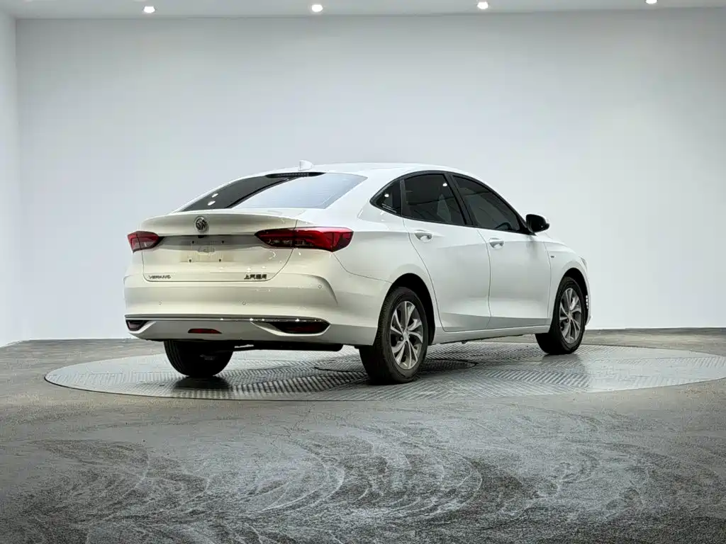 Buick Verano — миниатюра 5