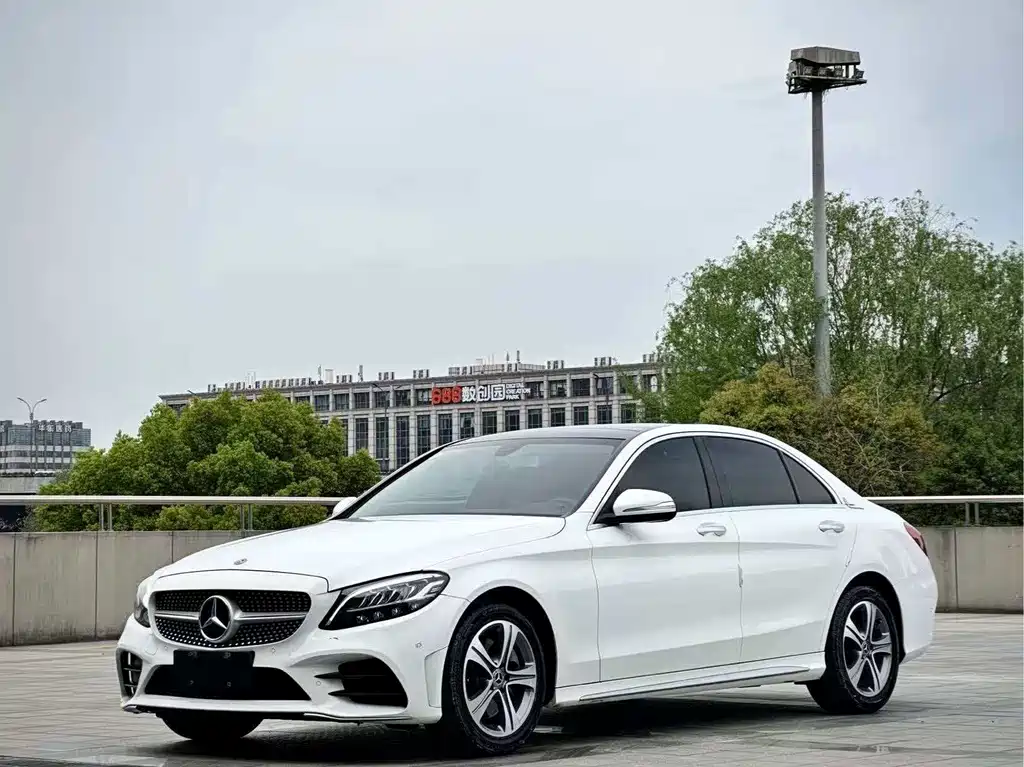 Mercedes-Benz C-Class 2019