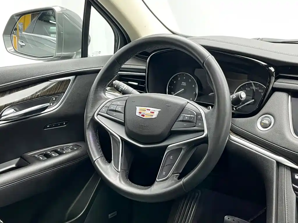 Cadillac XT5 — миниатюра 21