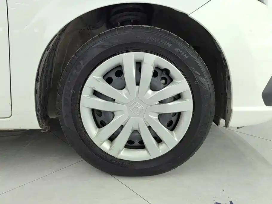 Honda Fit — миниатюра 6