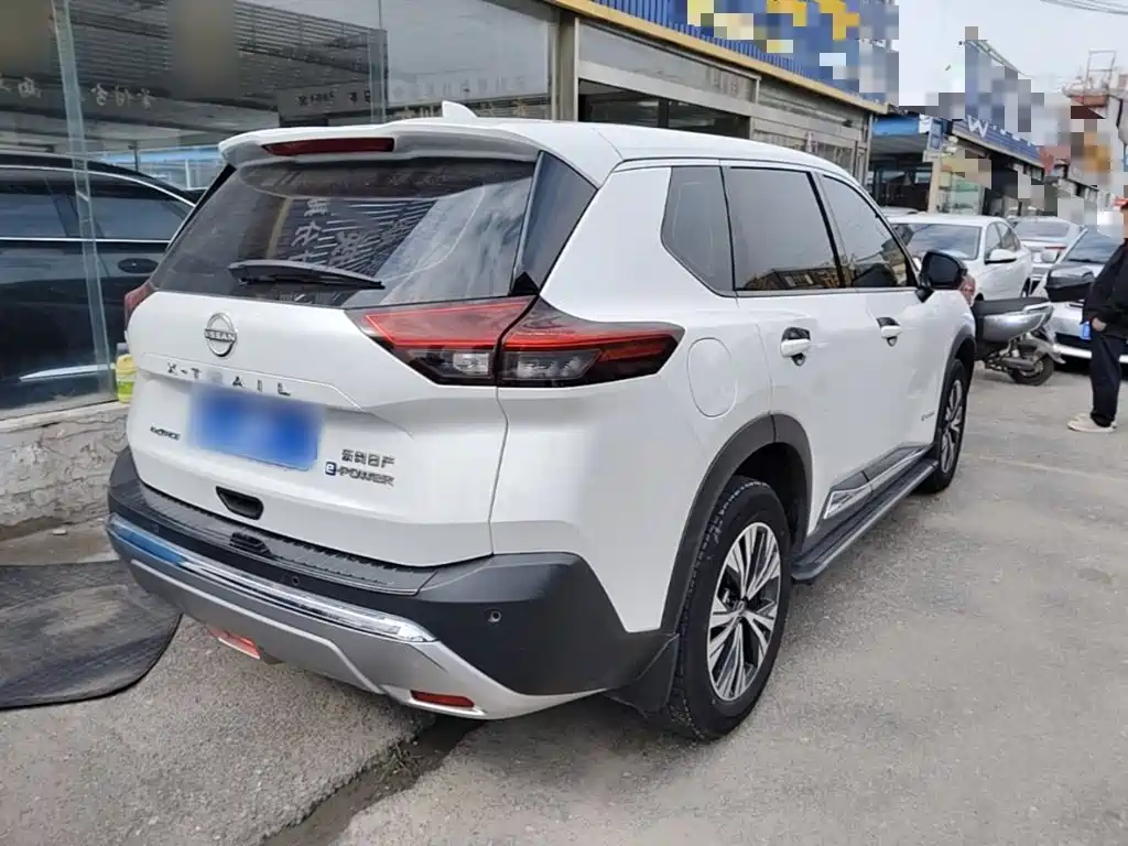 Nissan X-Trail — миниатюра 7