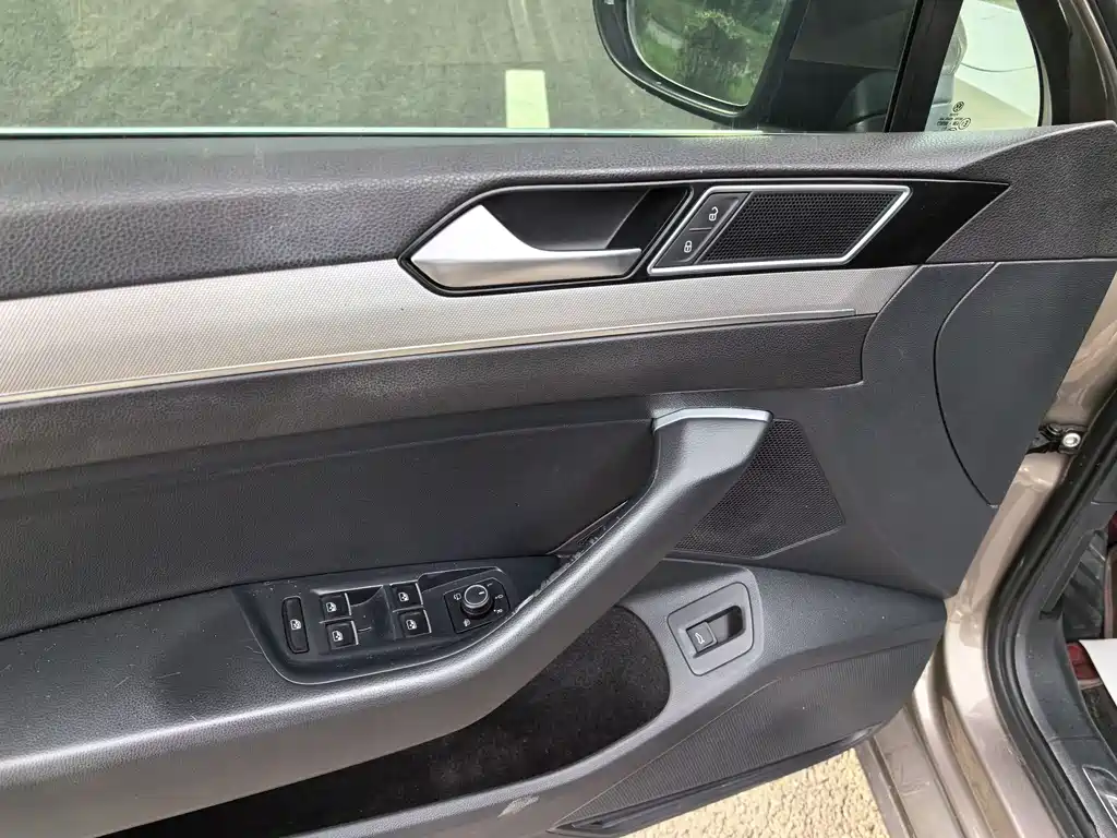 Volkswagen Magotan 2017 330TSI DSG Lead