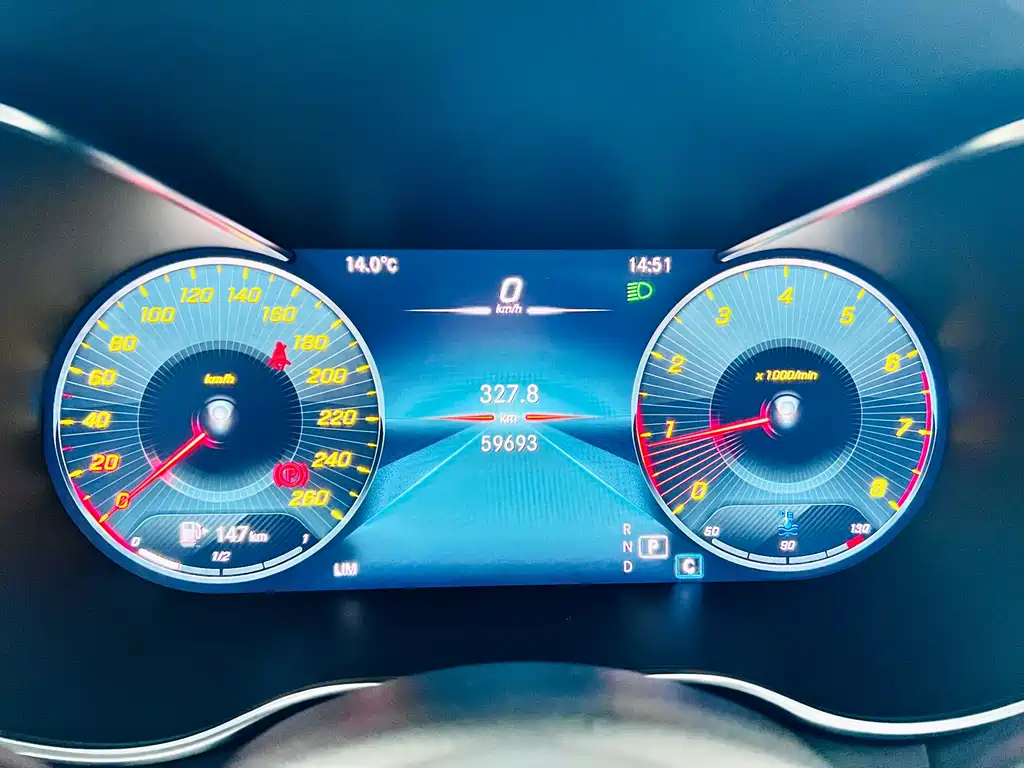 MERCEDES-BENZ C CLASS