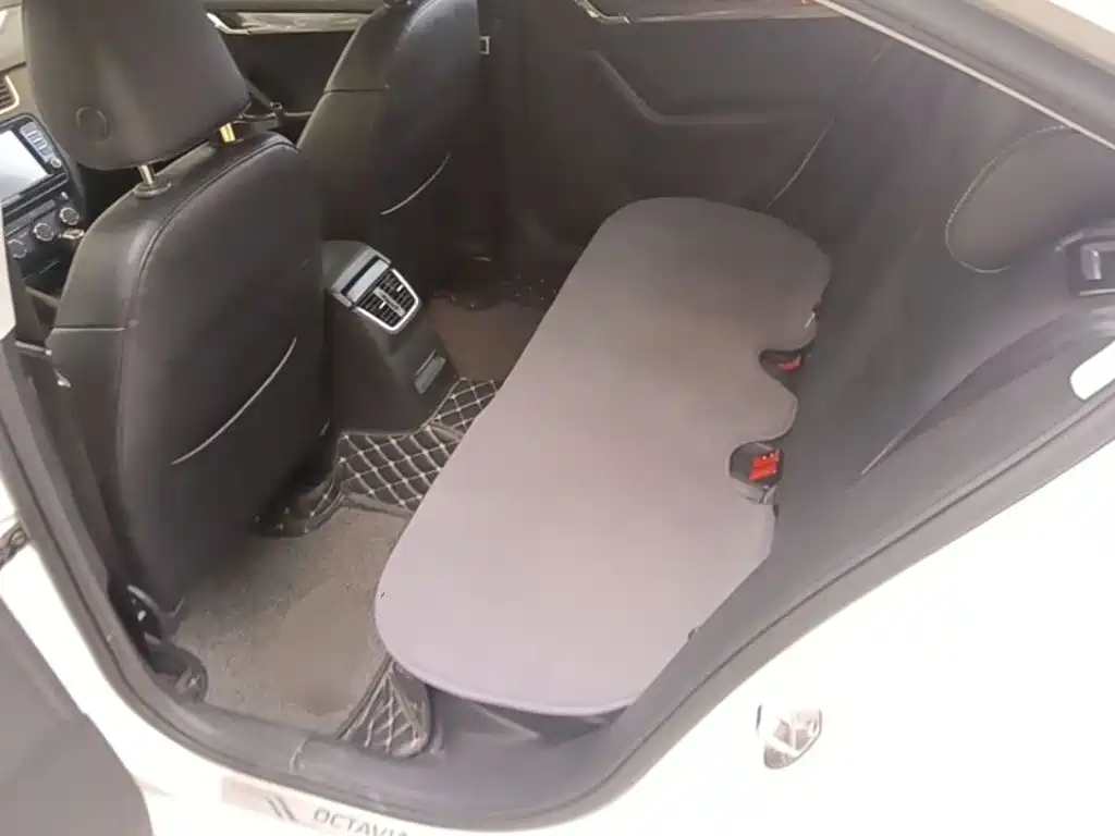 Skoda Octavia — миниатюра 22