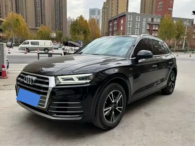 AUDI Q5L 2020