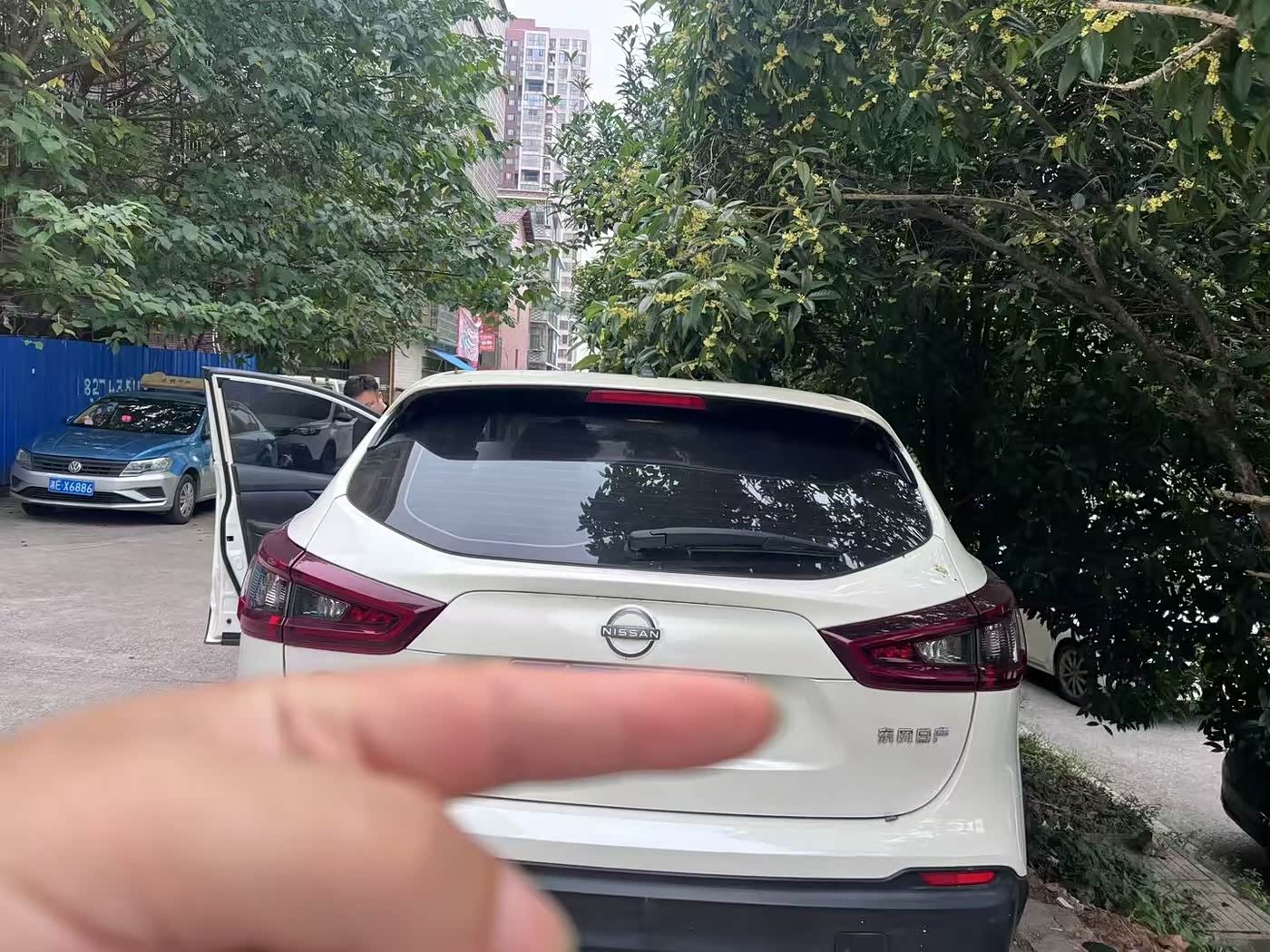 Nissan Qashqai 2.0 л 2024 г. Белый, пробег 21000 км