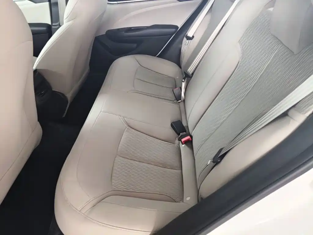 Buick Excelle — миниатюра 17
