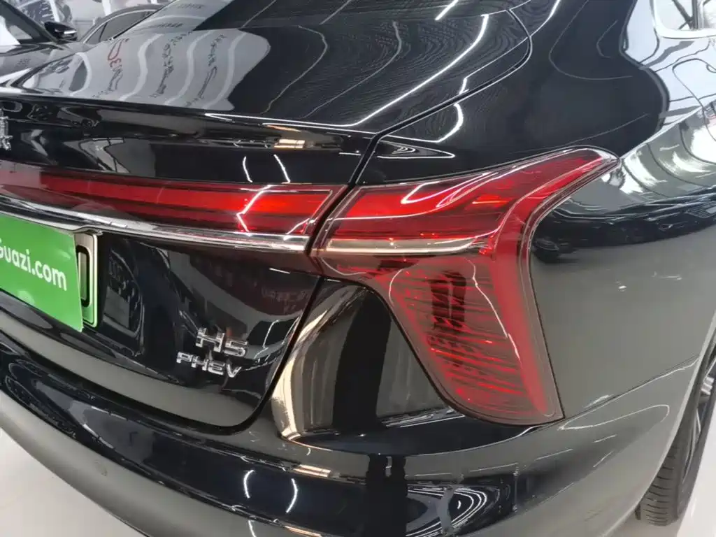 Hongqi Hongqi H5 PHEV — миниатюра 8