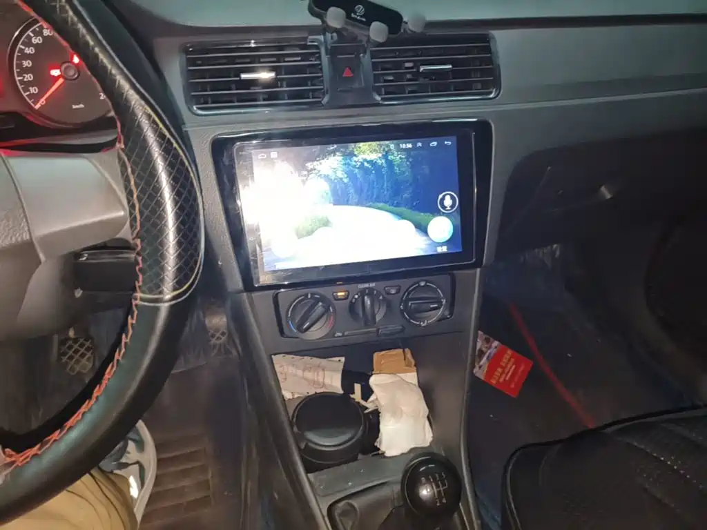 Volkswagen Santana — миниатюра 18