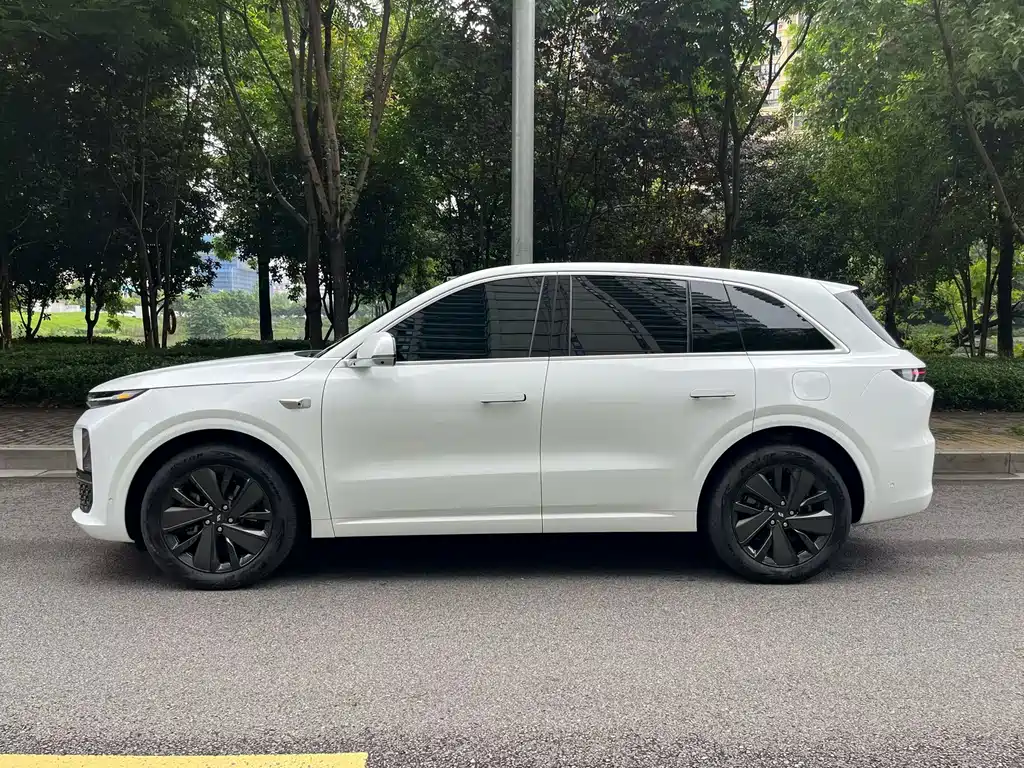 Li Auto L6 2025 Pro