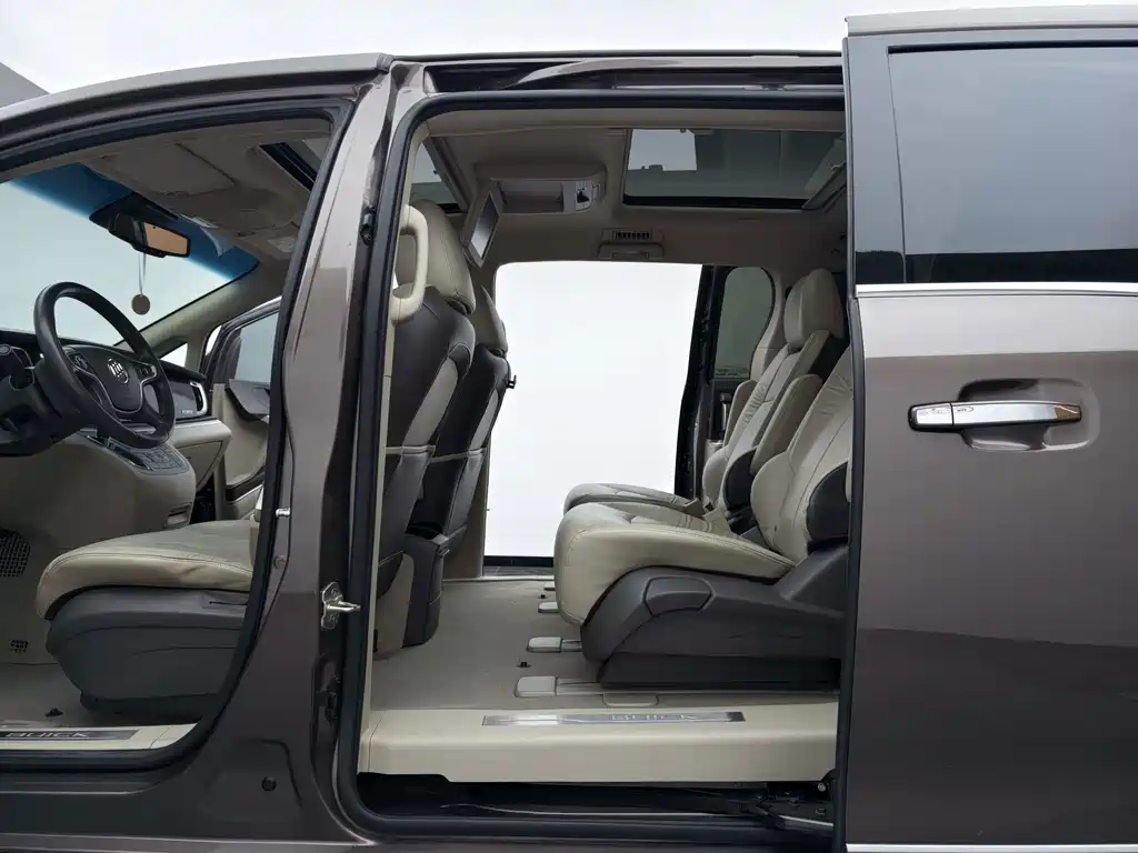 Buick GL8 — миниатюра 13