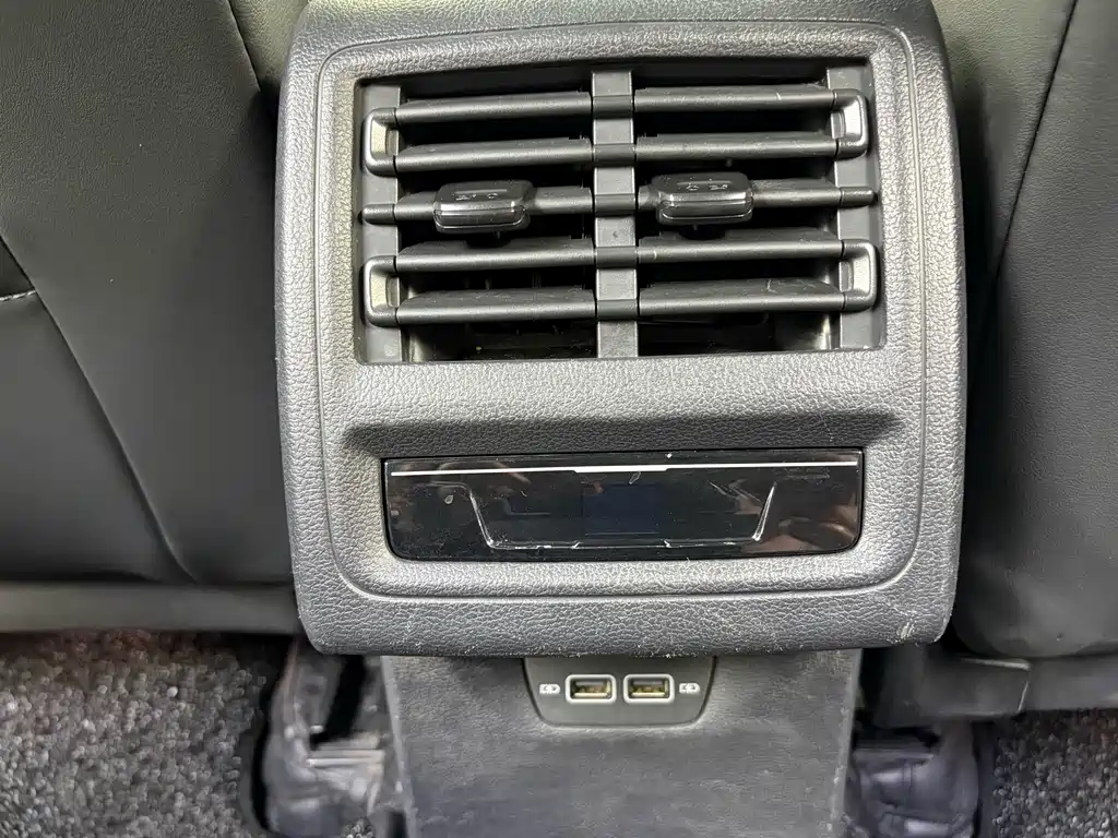 Volkswagen Golf — миниатюра 4