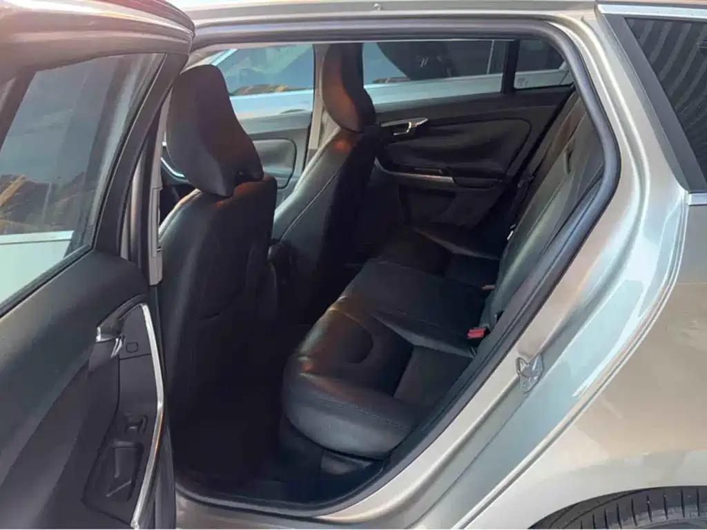 Volvo V60 — миниатюра 4