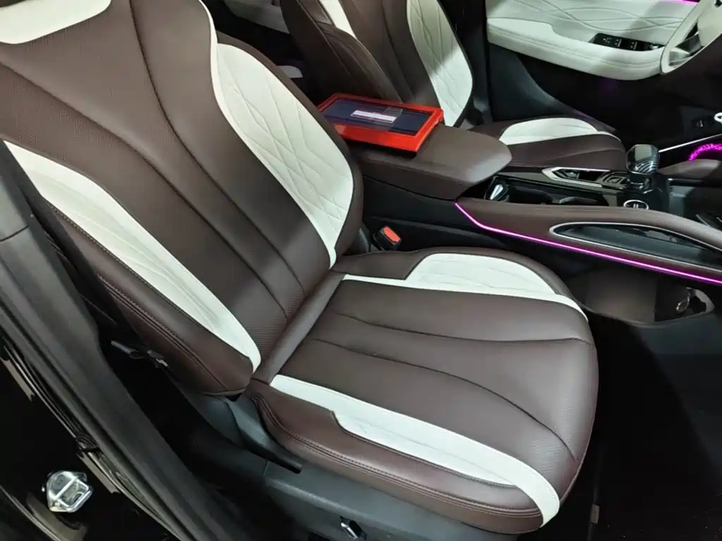 Geely Xingyue L — миниатюра 25