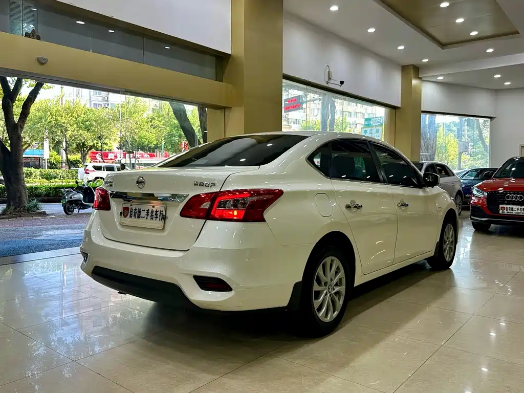 Nissan Sylphy — миниатюра 3