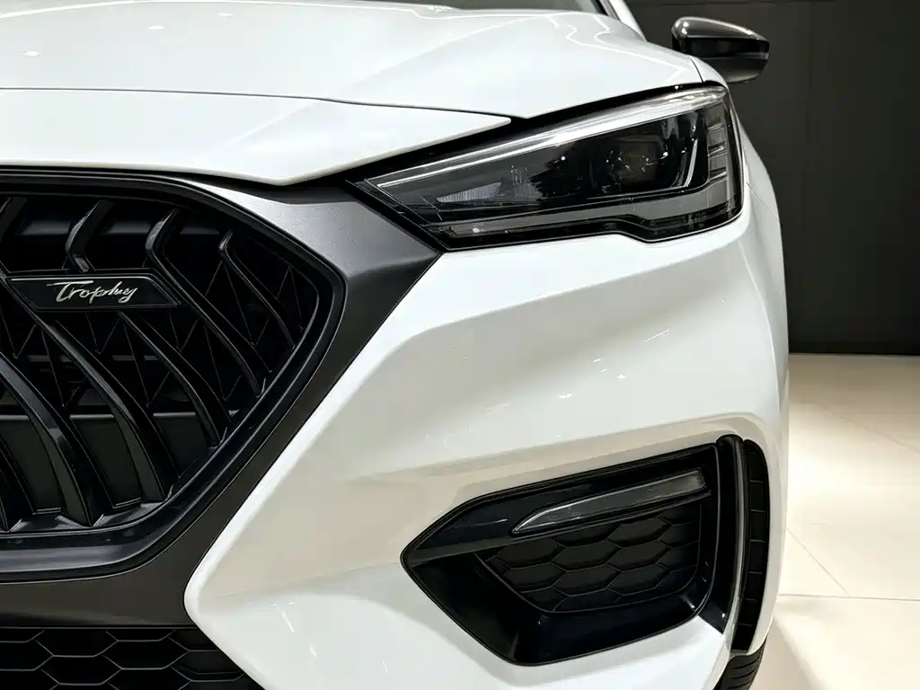 MG MG6 — миниатюра 3