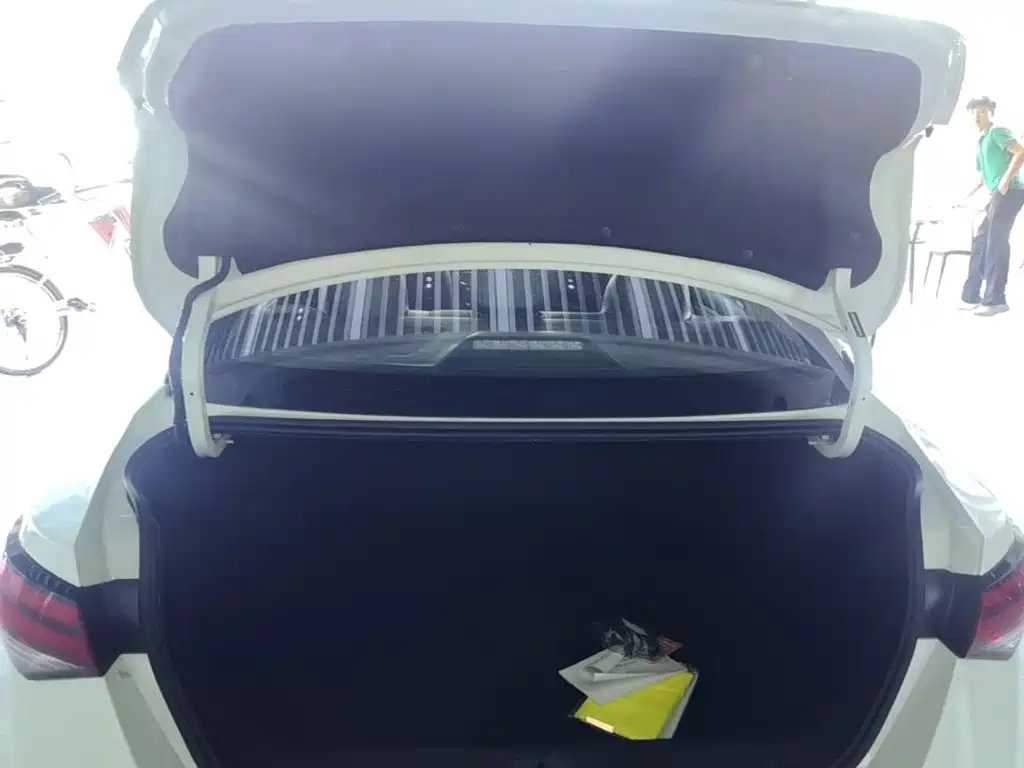 Nissan Sylphy — миниатюра 19