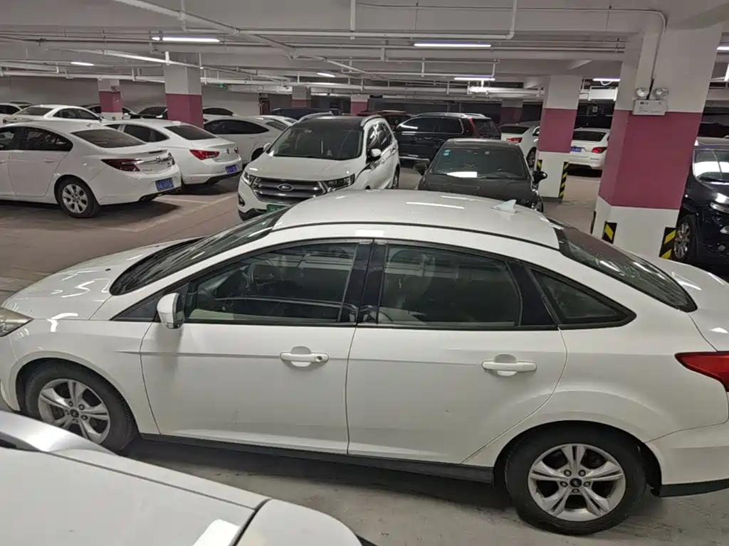 Ford Focus — миниатюра 25