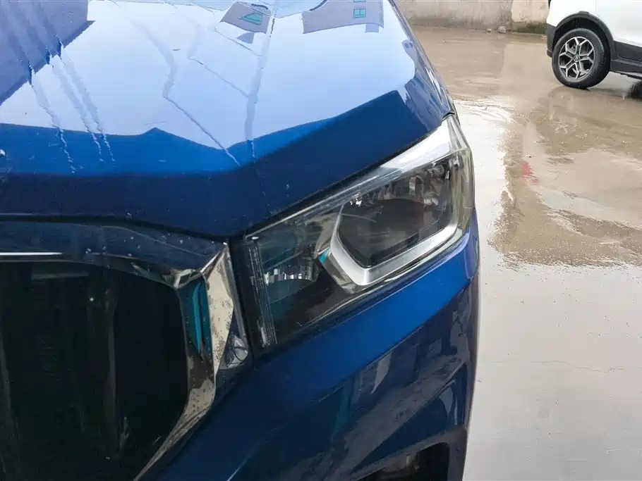 SAIC MAXUS CHASE T60