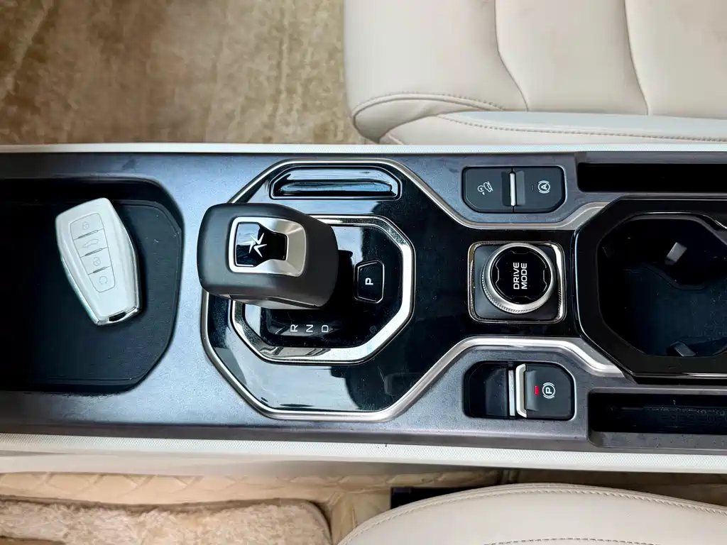 GEELY AUTOMOBILE GEELY ICON