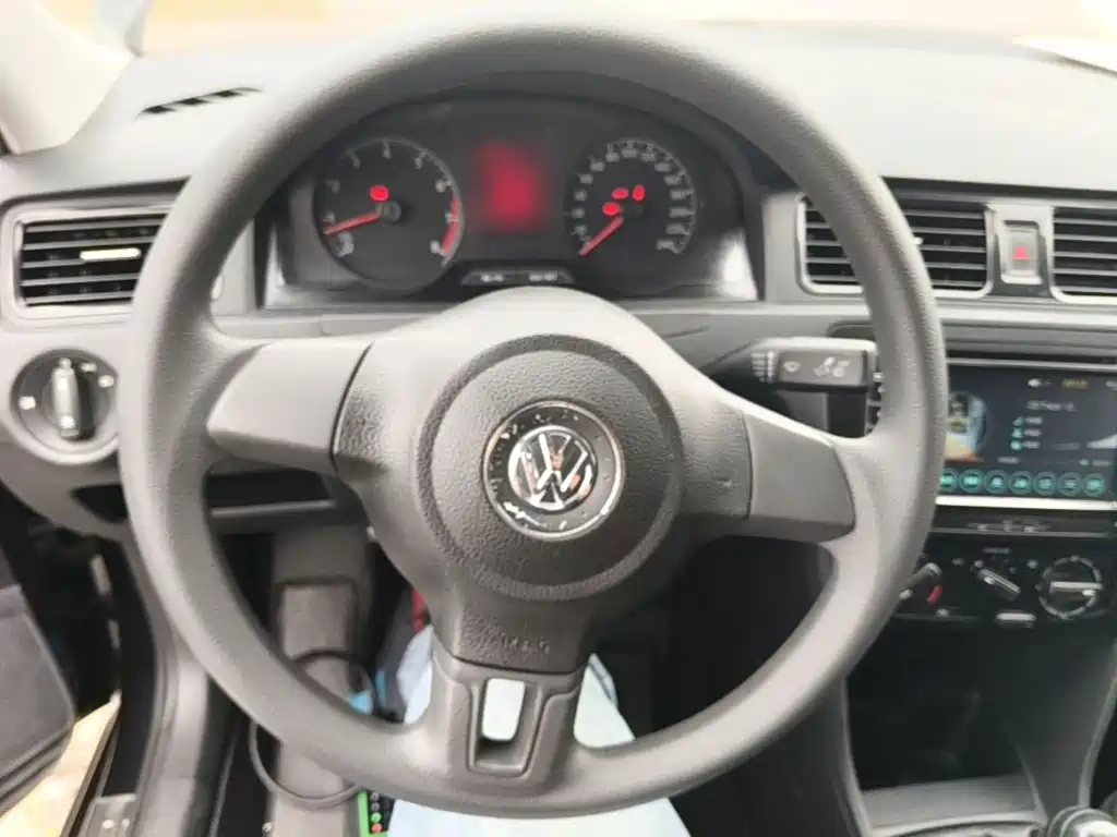 Volkswagen Santana — миниатюра 11