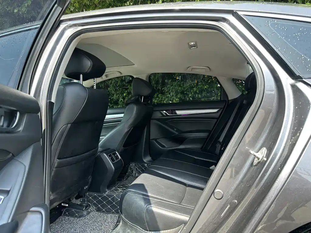 Honda Accord — миниатюра 5