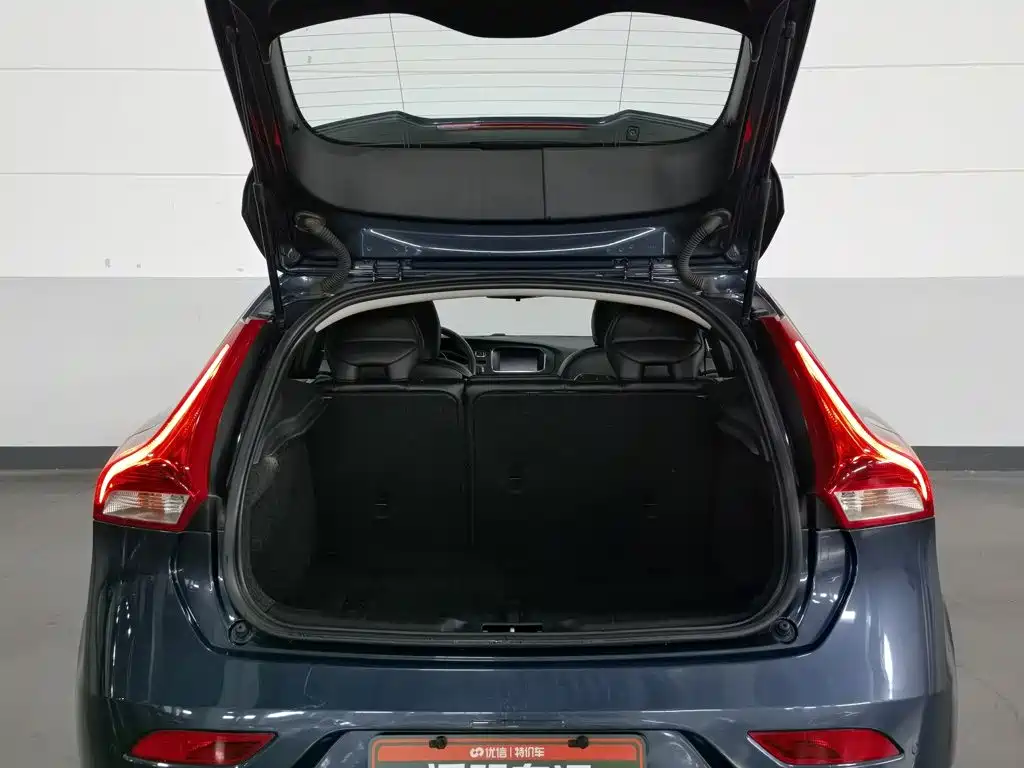 Volvo V40 — миниатюра 16