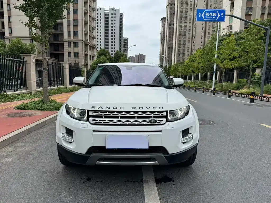 Land Rover Evoque (Import) — миниатюра 2