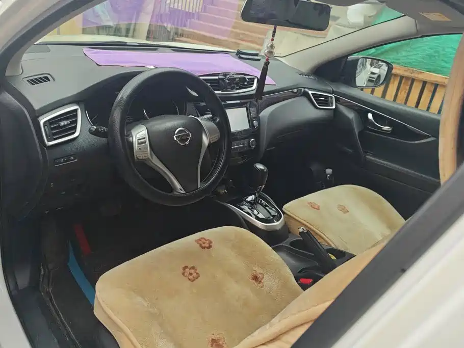 Nissan Qashqai — миниатюра 12