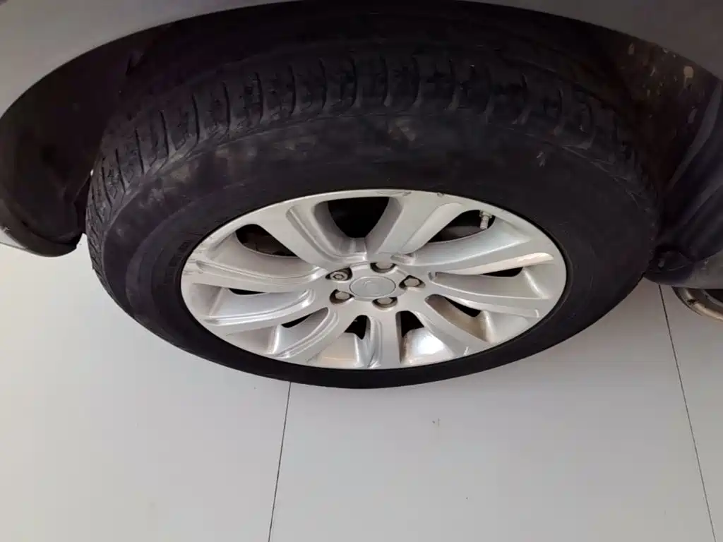 Land Rover Discovery Sport — миниатюра 23