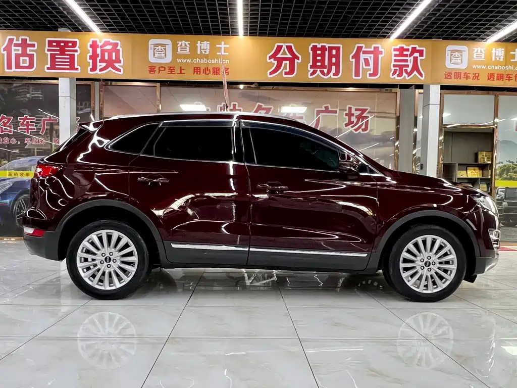 Lincoln MKC — миниатюра 9