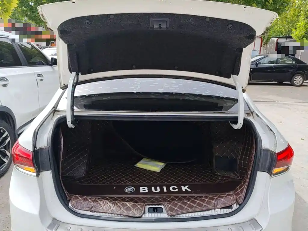 Buick Excelle — миниатюра 19