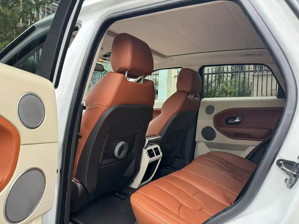 Land Rover Evoque (Import) — миниатюра 8