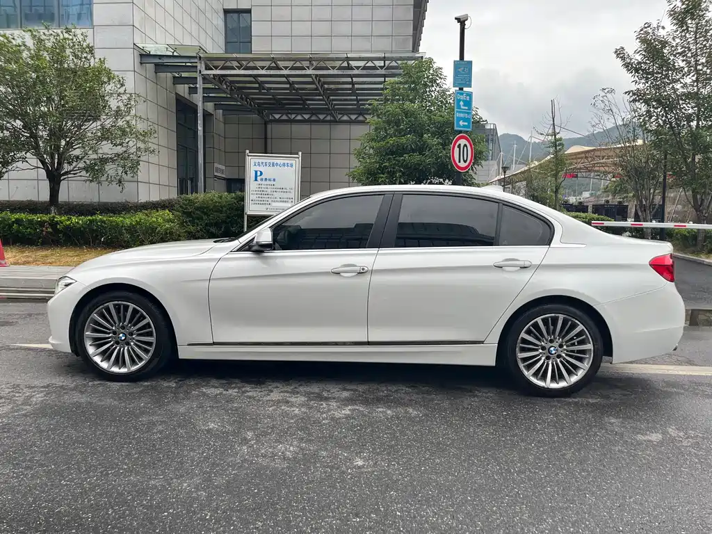 BMW 3 Series — миниатюра 9