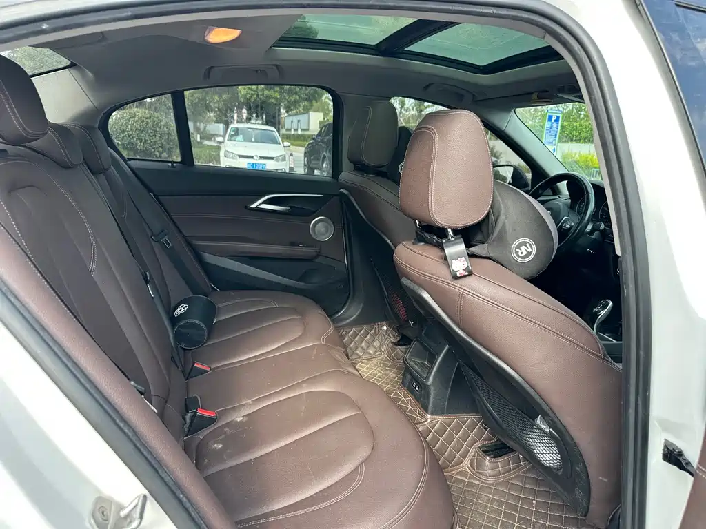 BMW 1 Series — миниатюра 13