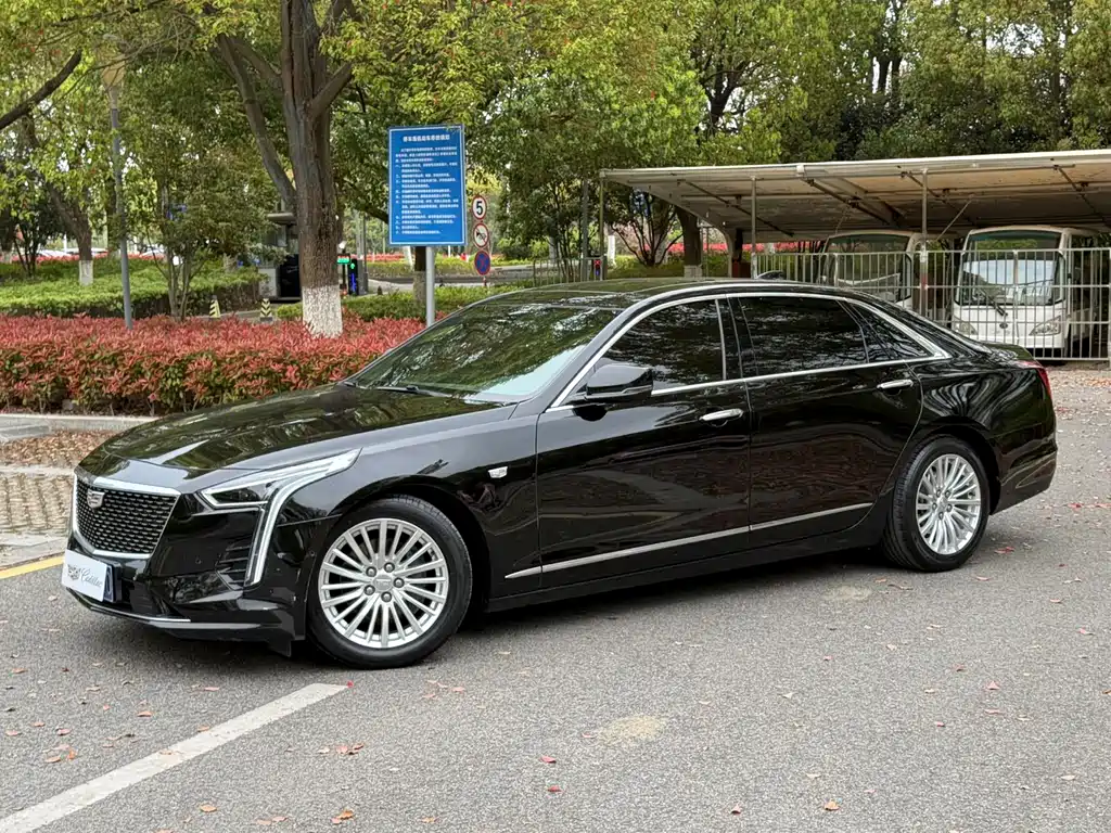 Cadillac CT6 2021